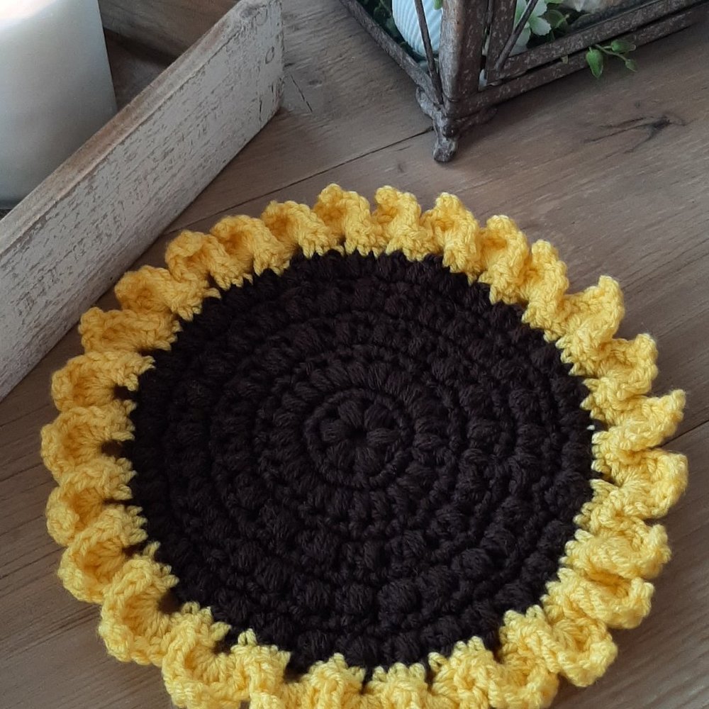 sunflower handmade crochet hot pads/trivets country farmhouse yellow& br…